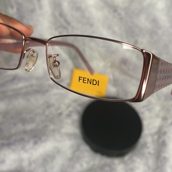 FENDI GLASSES NON-RX - Picture 9 of 11